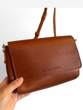 Portland Leather Cognac Brown Crossbody Bag